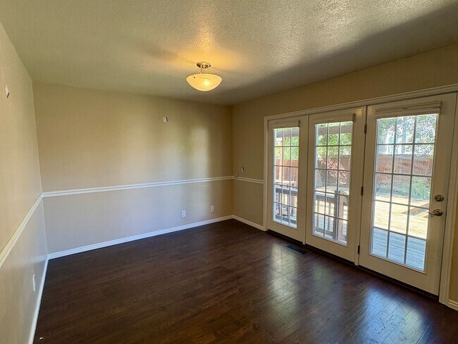 Building Photo - 1453 E Vintry Cir