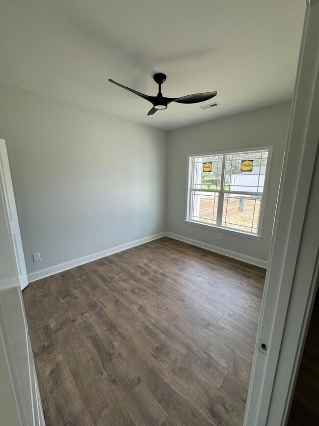 Building Photo - 2537 Jones St