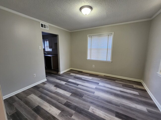 Building Photo - Single family home located in West Memphis