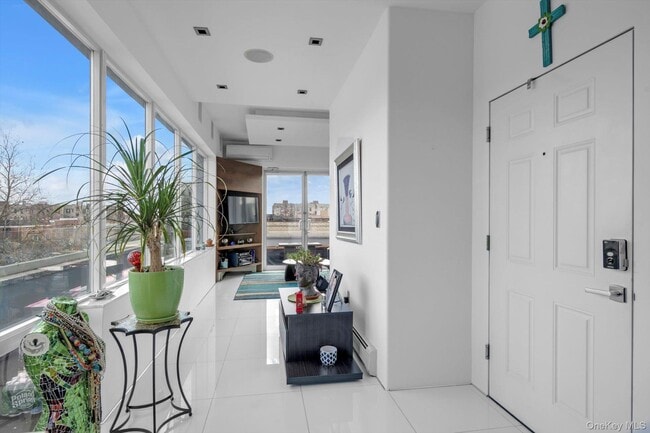 Building Photo - 21-70 31st St