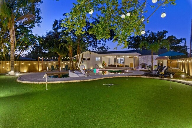 Building Photo - 13672 88th Ave N