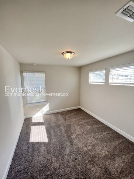 Building Photo - 4522 Skywood Ln