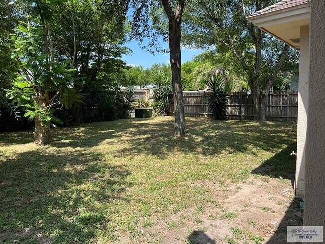 Building Photo - 5597 Mystic Bend