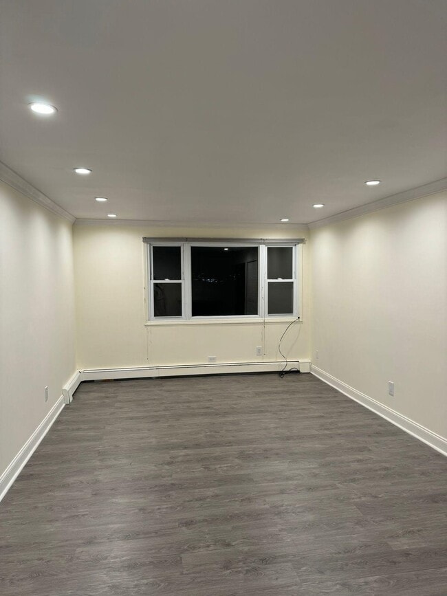 Building Photo - 1901 John F. Kennedy Blvd