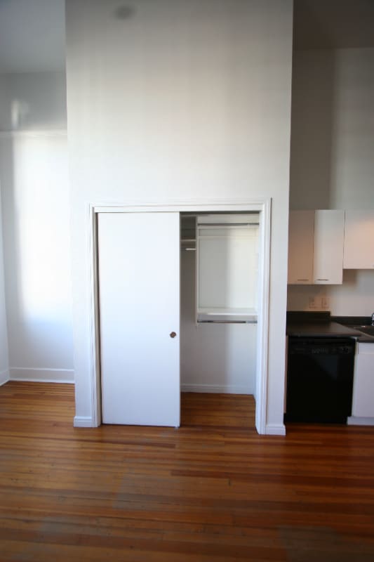 Building Photo - 301 Central Ave NE Ave