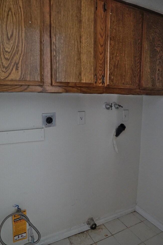 Building Photo - 77818 Calypso Rd