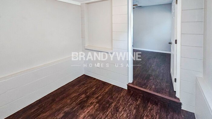 Building Photo - 2610 E Annie St