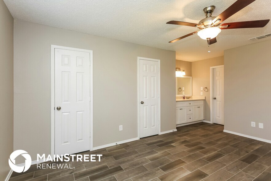 Building Photo - 6230 Hott Springs Dr