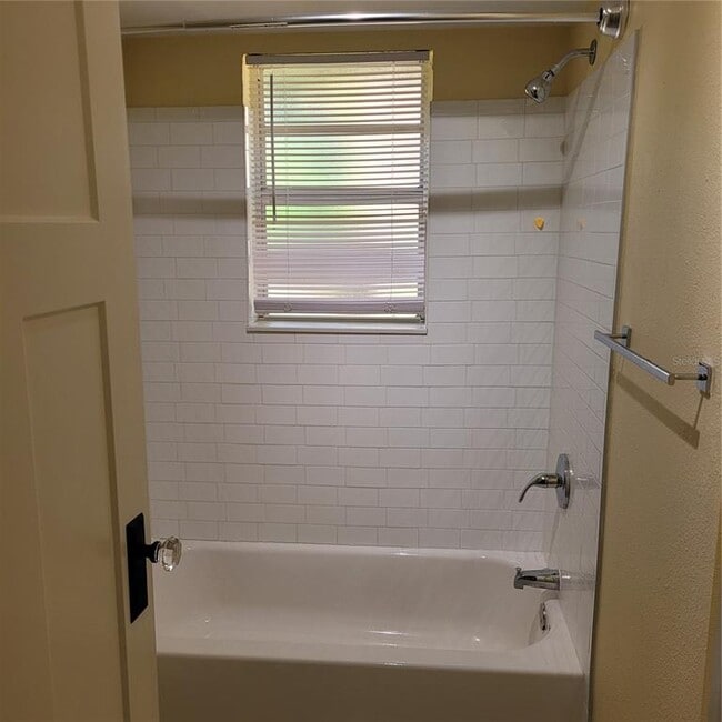 Building Photo - 2710 2nd Ave N