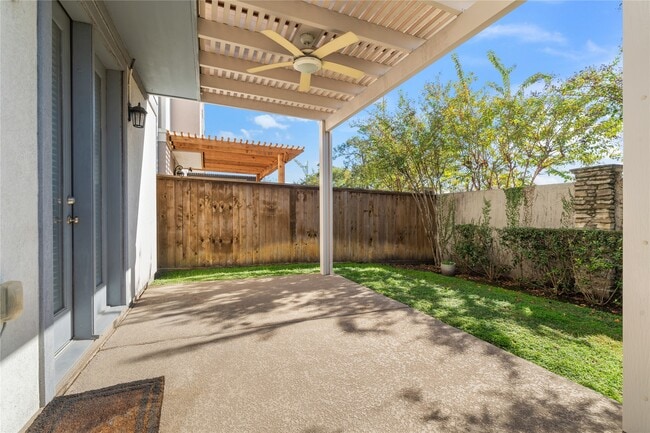 Building Photo - 6759 Highclere Manor Ln