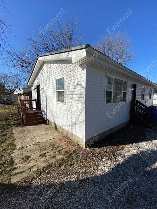 Building Photo - 838 Lock Ave