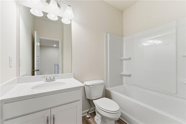 Building Photo - 22 Jacobs Farm Dr SE