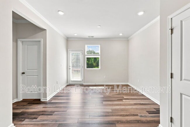 Building Photo - 1204 Lily Loch Wy