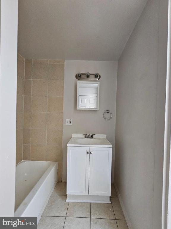 Building Photo - 3420 Braddock St