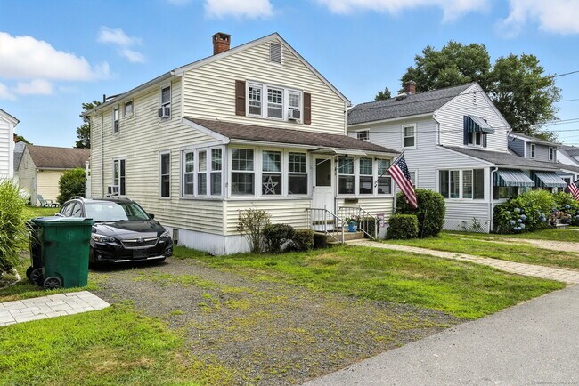 Building Photo - 16 Springfield Rd