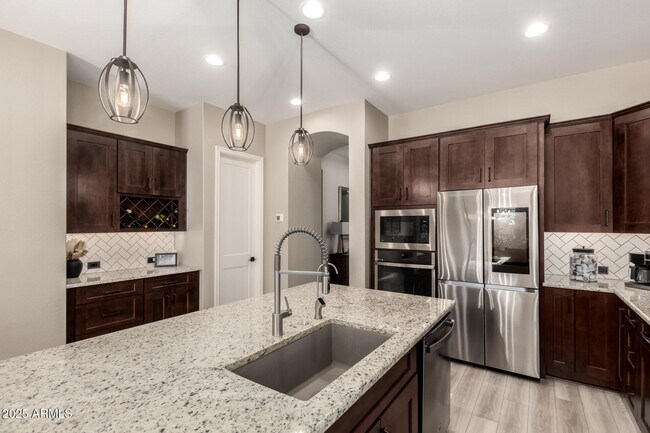 Building Photo - 3873 E Appaloosa Rd