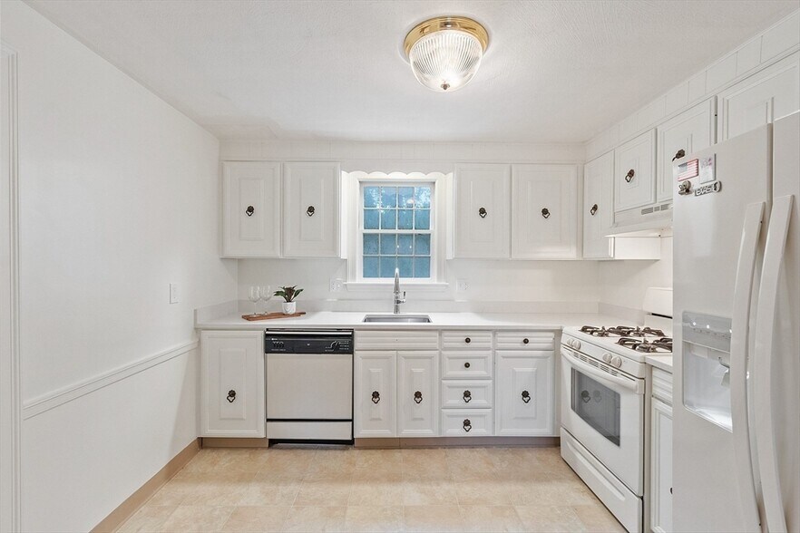 Building Photo - 6 John Matthews Rd