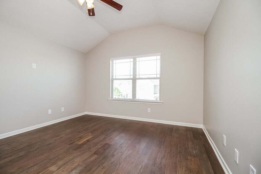 Building Photo - 1705 Porchrest Way