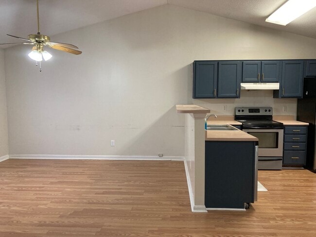 Building Photo - NEW YEAR & New and Improved Price