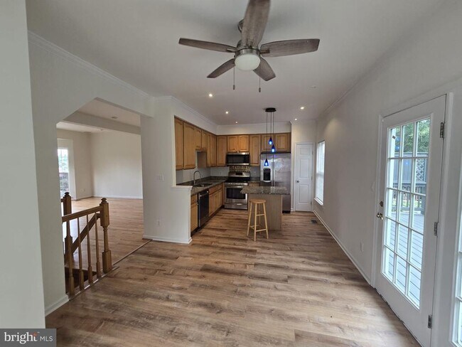Building Photo - 14134 Darkwood Cir