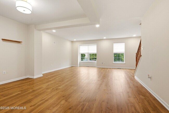 Building Photo - 5 Alexandra Ct