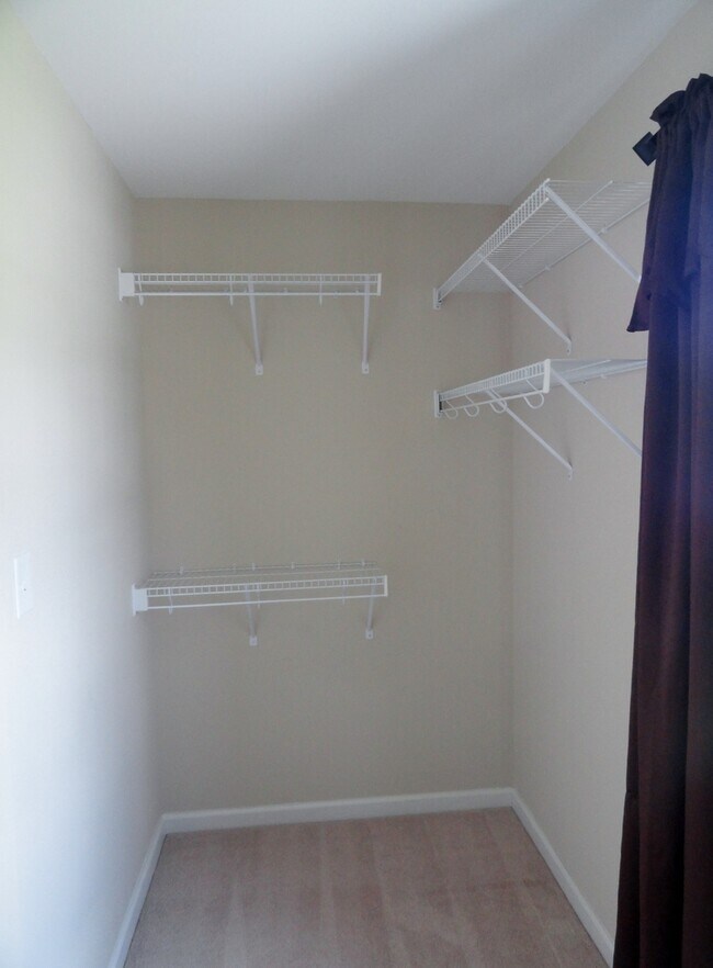 Building Photo - Close to Everything!