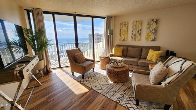 Building Photo - 3580 S Ocean Shore Blvd