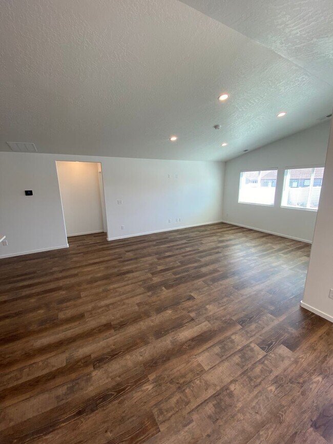 Building Photo - Newly Built 3 Bed, 2 Bath in Spokane Valley!