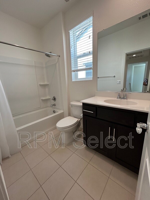Building Photo - 1356 Jamboree Dr