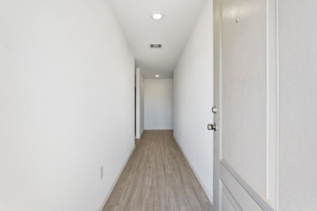 Building Photo - 6639 Orange Daylily Ln