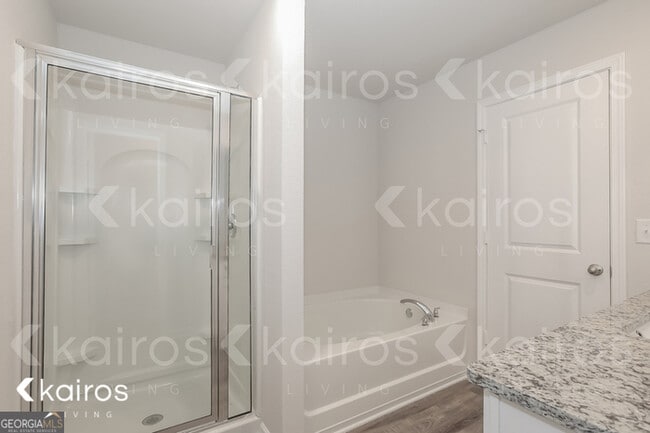 Building Photo - 3529 Bridgewood Dr