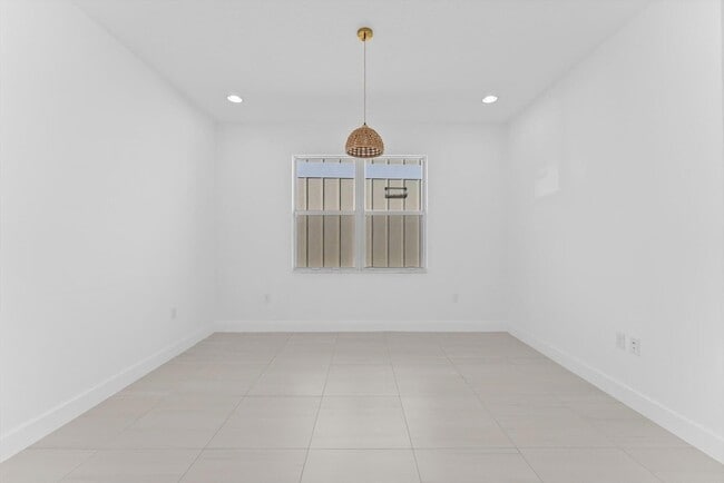 Building Photo - 1346 Harvester Xing