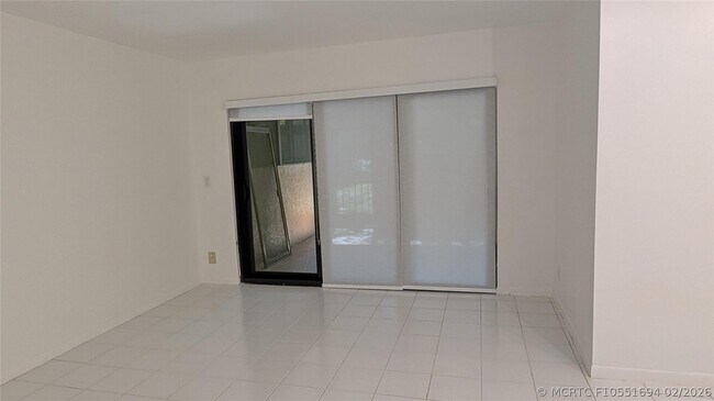 Building Photo - 2372 NW 39th Ave