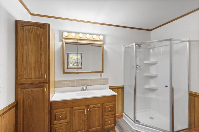 Building Photo - Charming 3 Bedroom Home for Rent!