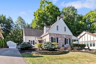 Building Photo - 181 Amazon Pl