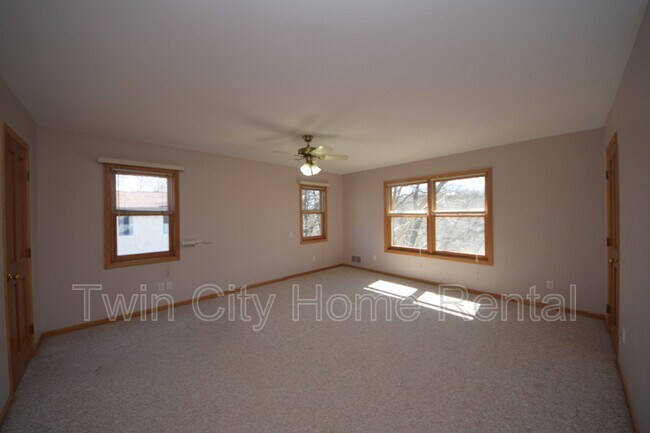 Building Photo - 14531 Wellington Rd