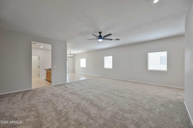 Building Photo - 1949 E Saddle Dr