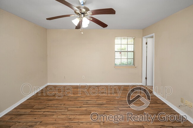 Building Photo - 21 Cullen Dr