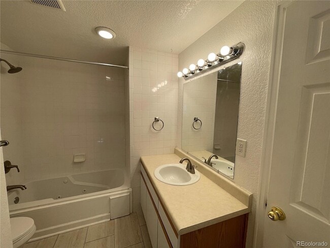 Building Photo - 2915 S Elati St