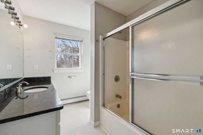 Building Photo - 65 Fitch Meadow Ln