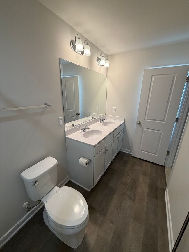 Building Photo - Modern Two-Story Townhome with Open Floor Plan and Garage