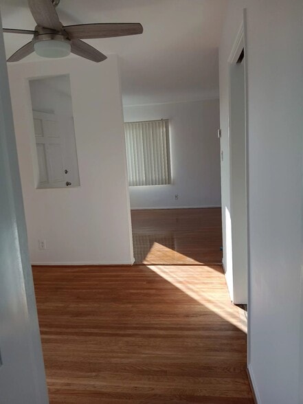 Building Photo - 2100 N Verdugo Rd