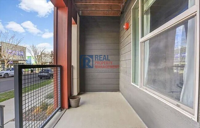 Building Photo - 7040 W Alaska Dr