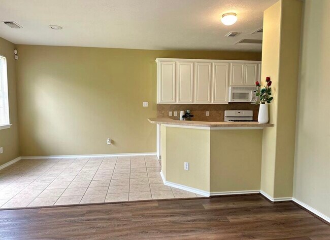 Building Photo - 12430 Oriole Lake Way