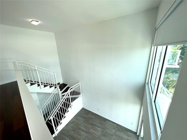 Building Photo - 1650 Brickell Ave