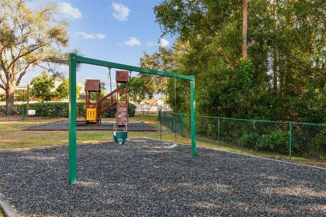 Building Photo - 13401 Fawn Springs Dr