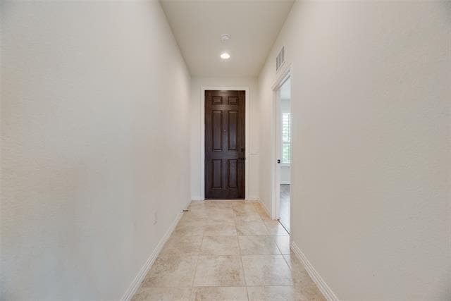 Building Photo - 2501 Temple Dr