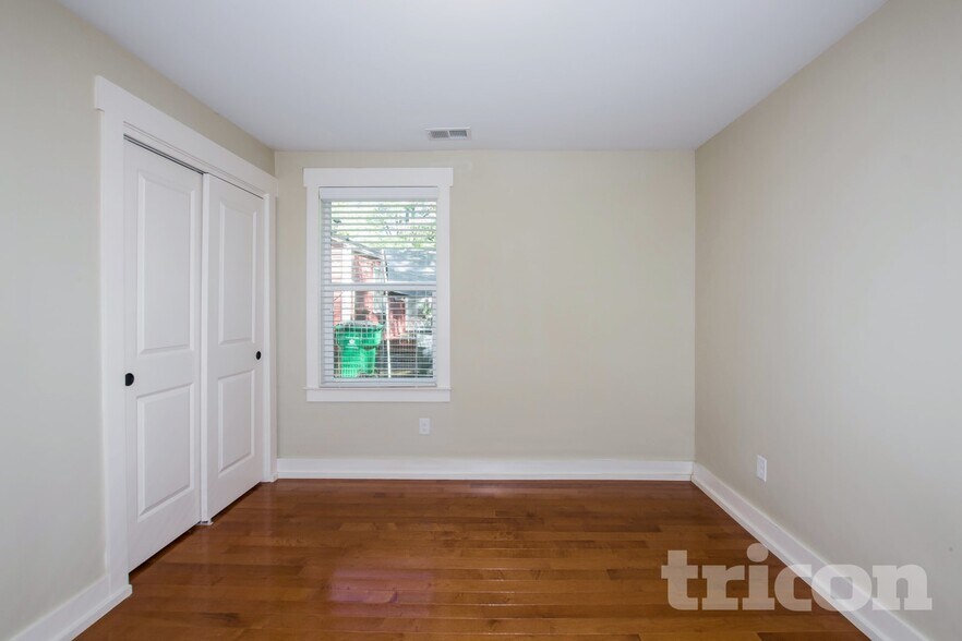 Building Photo - 1753 Dunkirk Dr