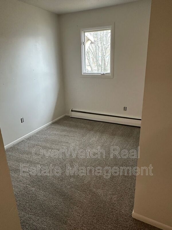 Building Photo - 3706 Iowa Dr