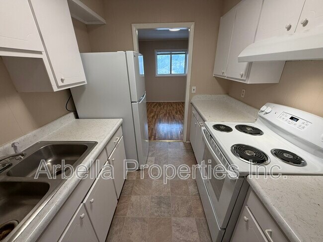 Building Photo - 1714 TN-93